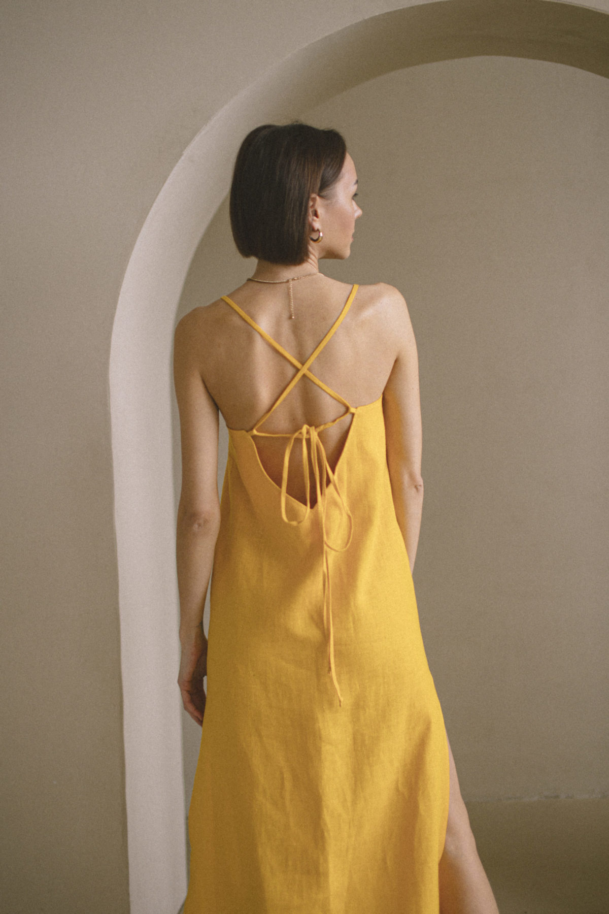 Платье сорочка длинное цвета манго (1)