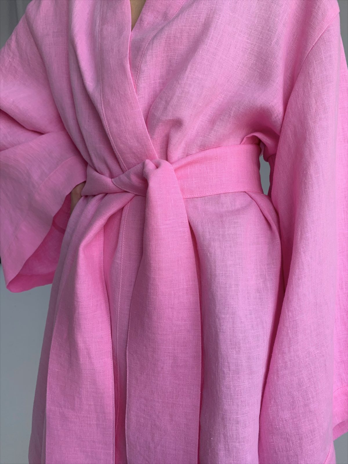 розовое кимоно