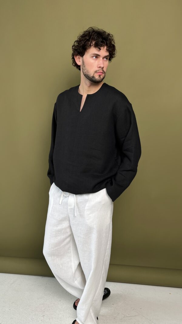 Мужской лонгслив из льна черный