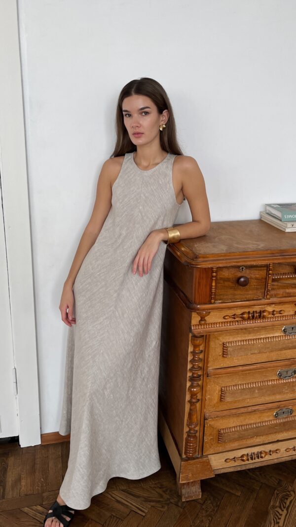Летнее платье макcи по косой из льна