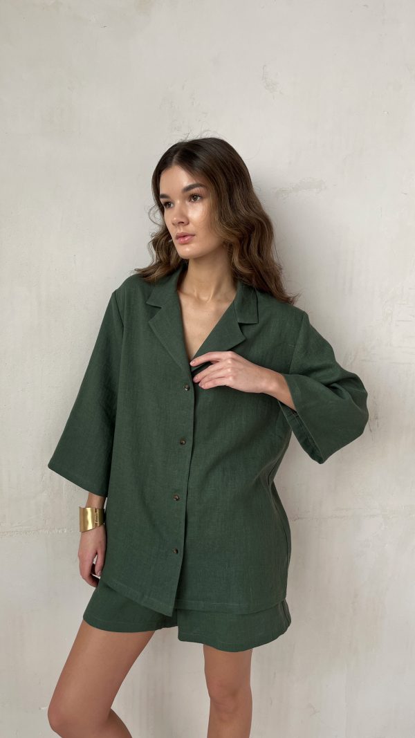 Льняная рубашка женская с коротким рукавом