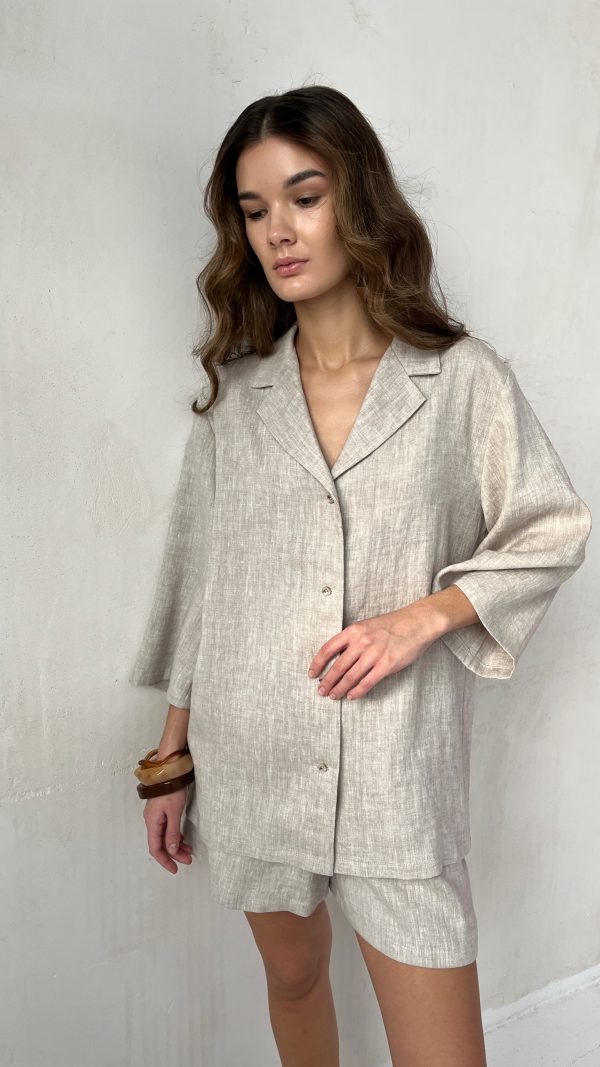 Рубашка из льна с коротким рукавом