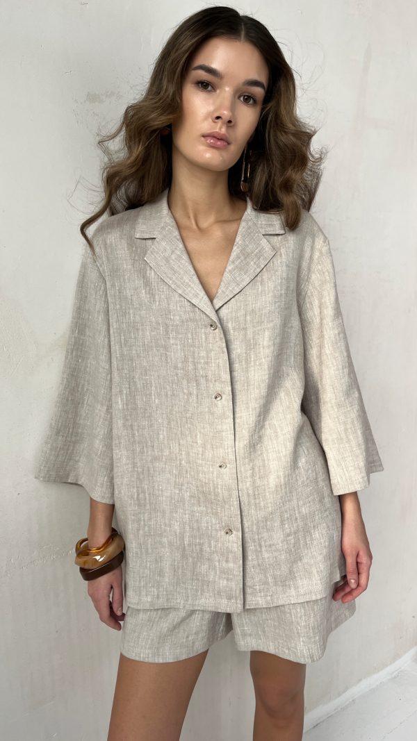 Рубашка из льна с коротким рукавом