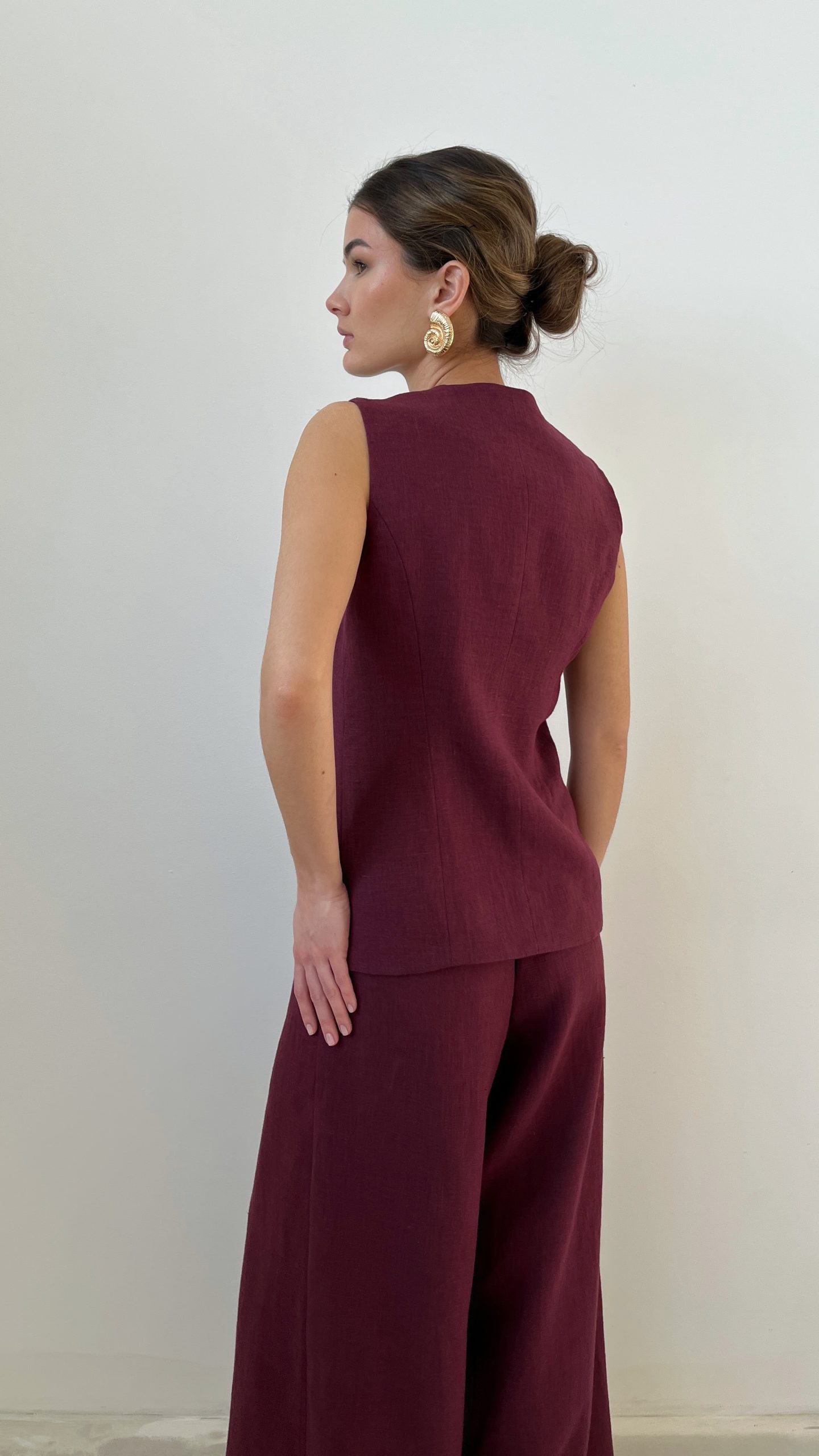 жилет удлиненный льняной